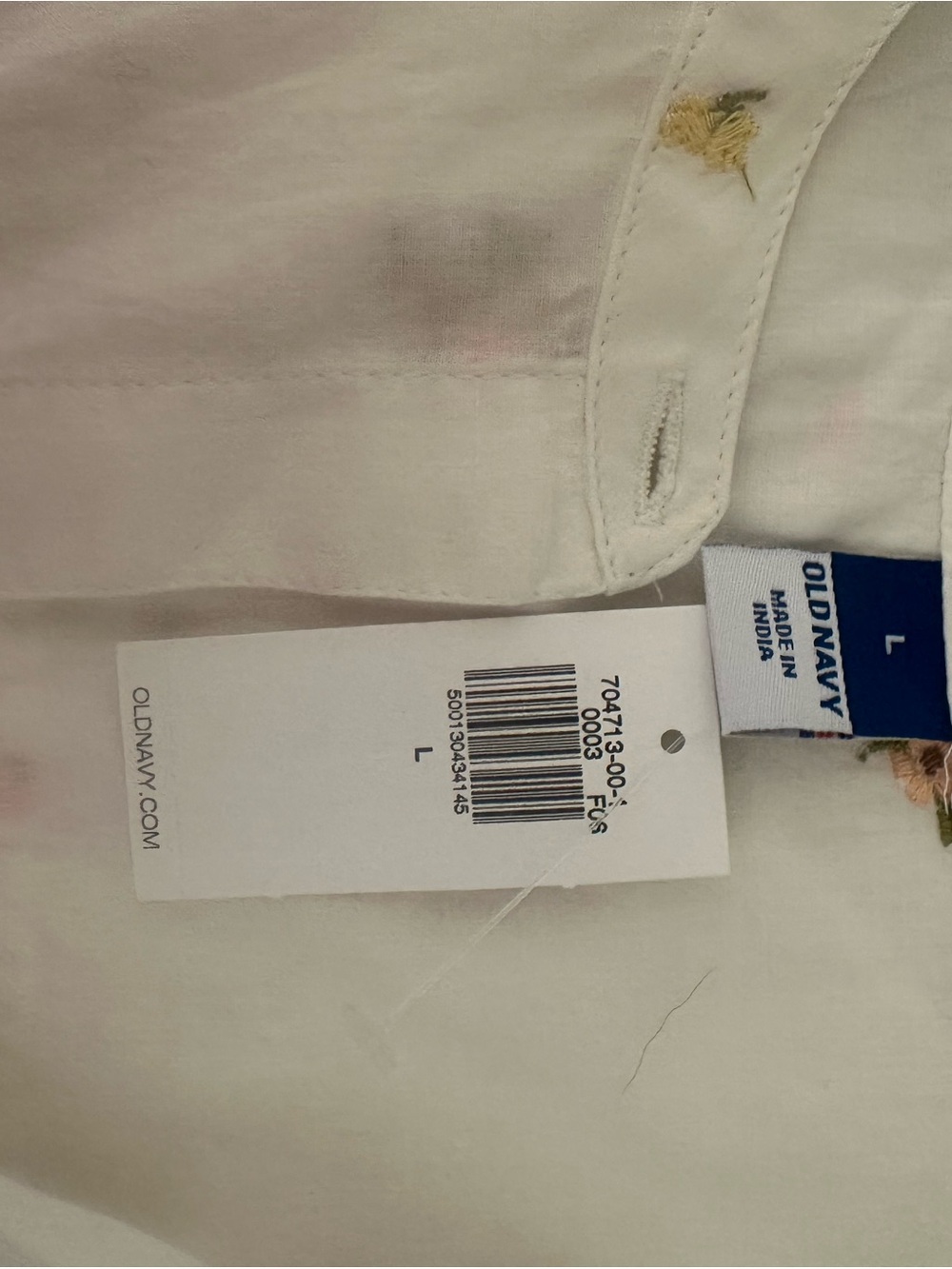 Old Navy White Embroidered Button-Up Blouse - Picture 6 of 6